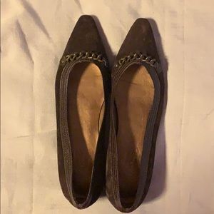 Talbots brown suede shoe.